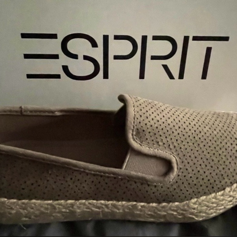 NIB Esprit Beige Espadrilles Flats Casual Shoes Sz 9 NEW In Box Elephant Nadine